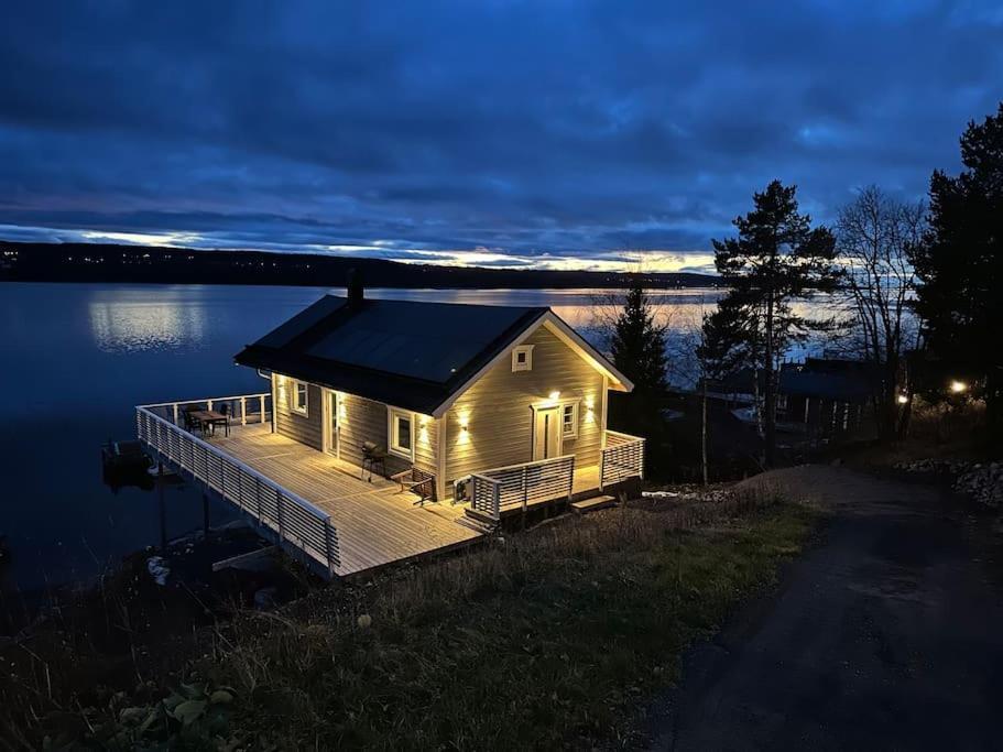 Lake House By Storsjoen Ostersund Exterior photo